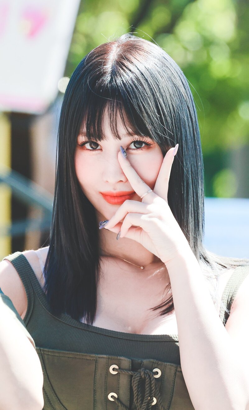220827 TWICE Momo TWICE at Mini Fan Meeting with ONCES documents 2