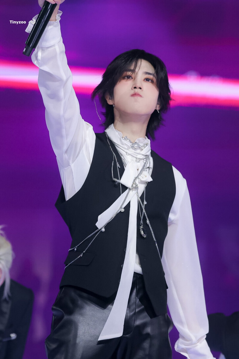 240602 Stray Kids Han at K-Wave Concert Inkigayo documents 22