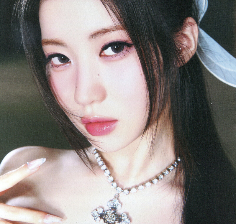 BABYMONSTER - 1st Album 'DRIP' [Scans] documents 4