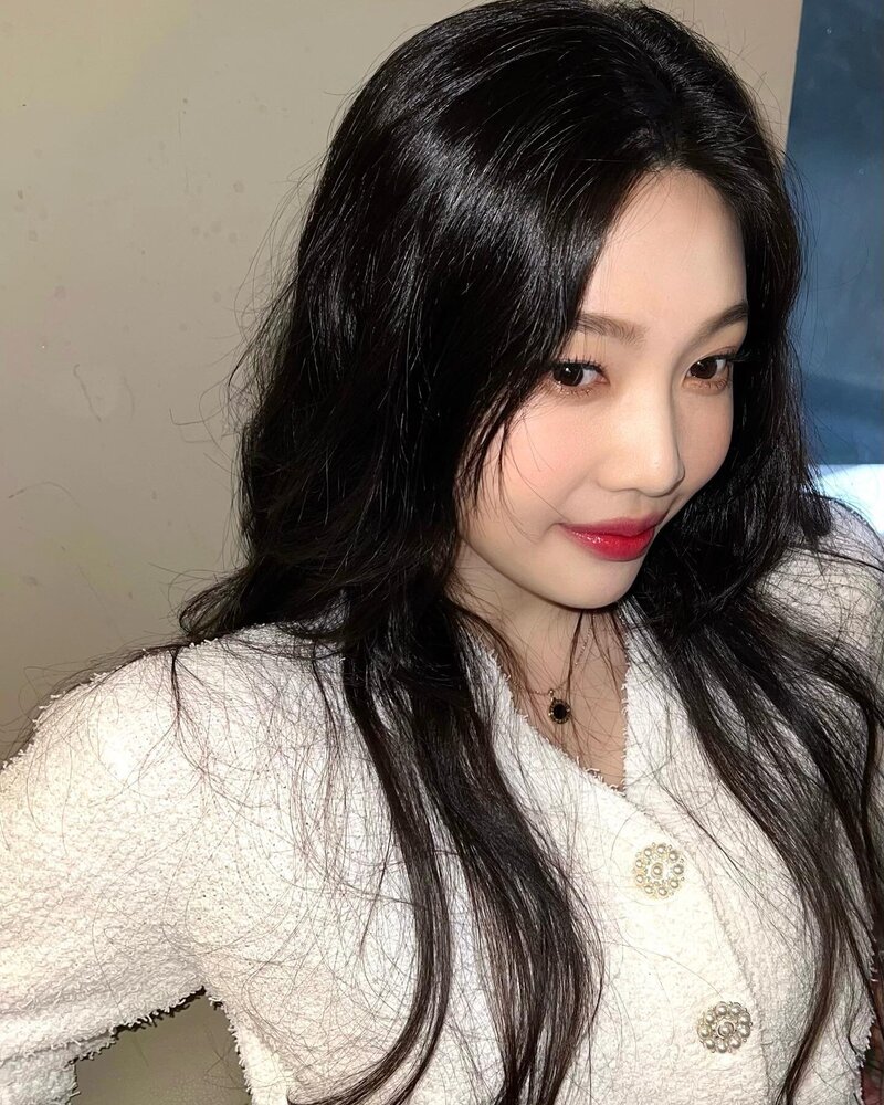 220331 Red Velvet Joy Instagram Update documents 1