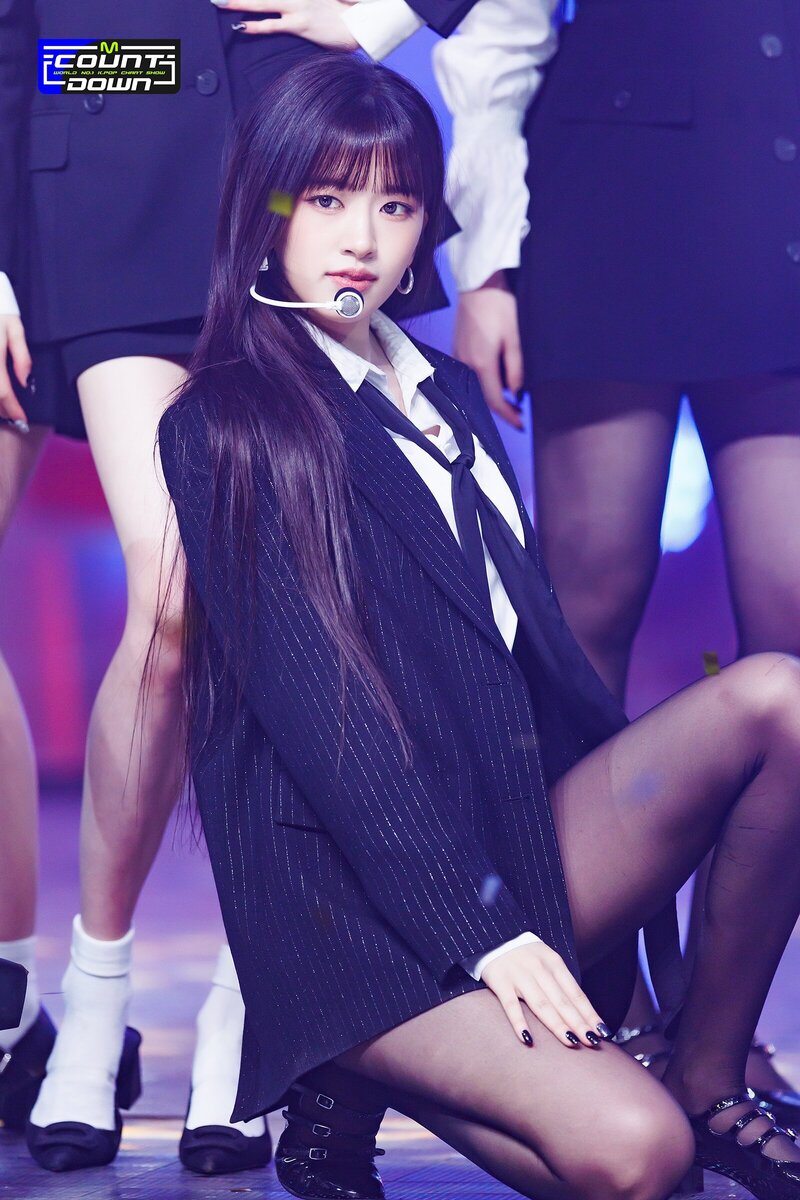 230413 IVE Yujin - 'Kitsch' & 'I AM' at M COUNTDOWN documents 12