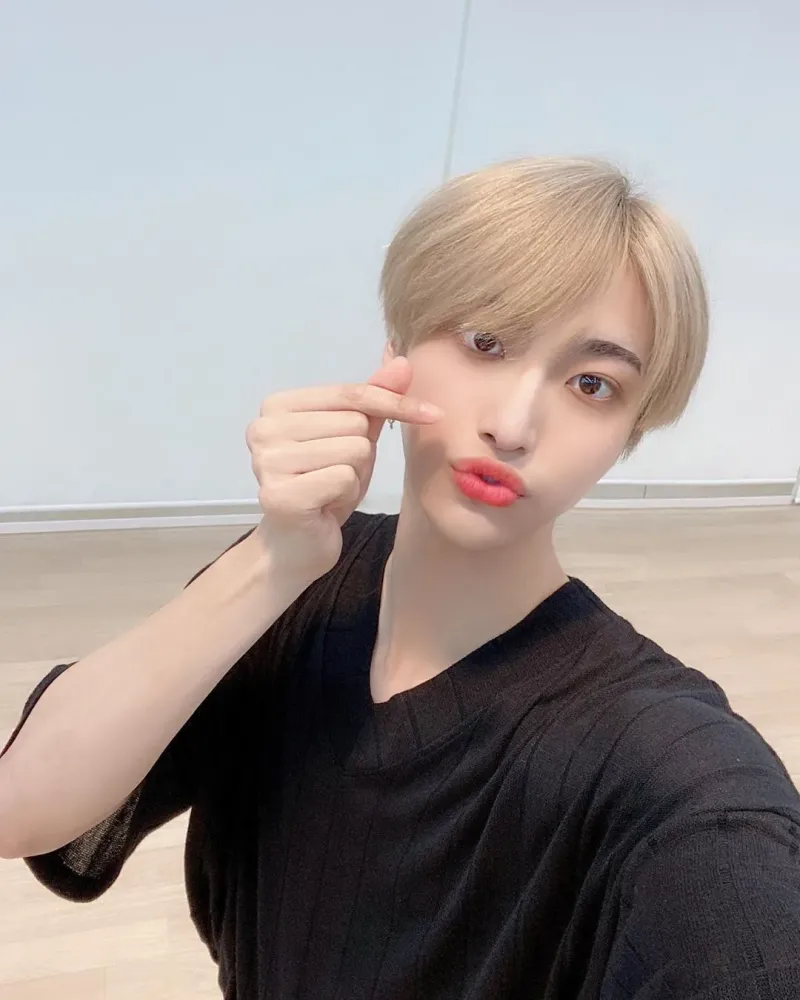 ateez_official__20200722_155334_6.jpg