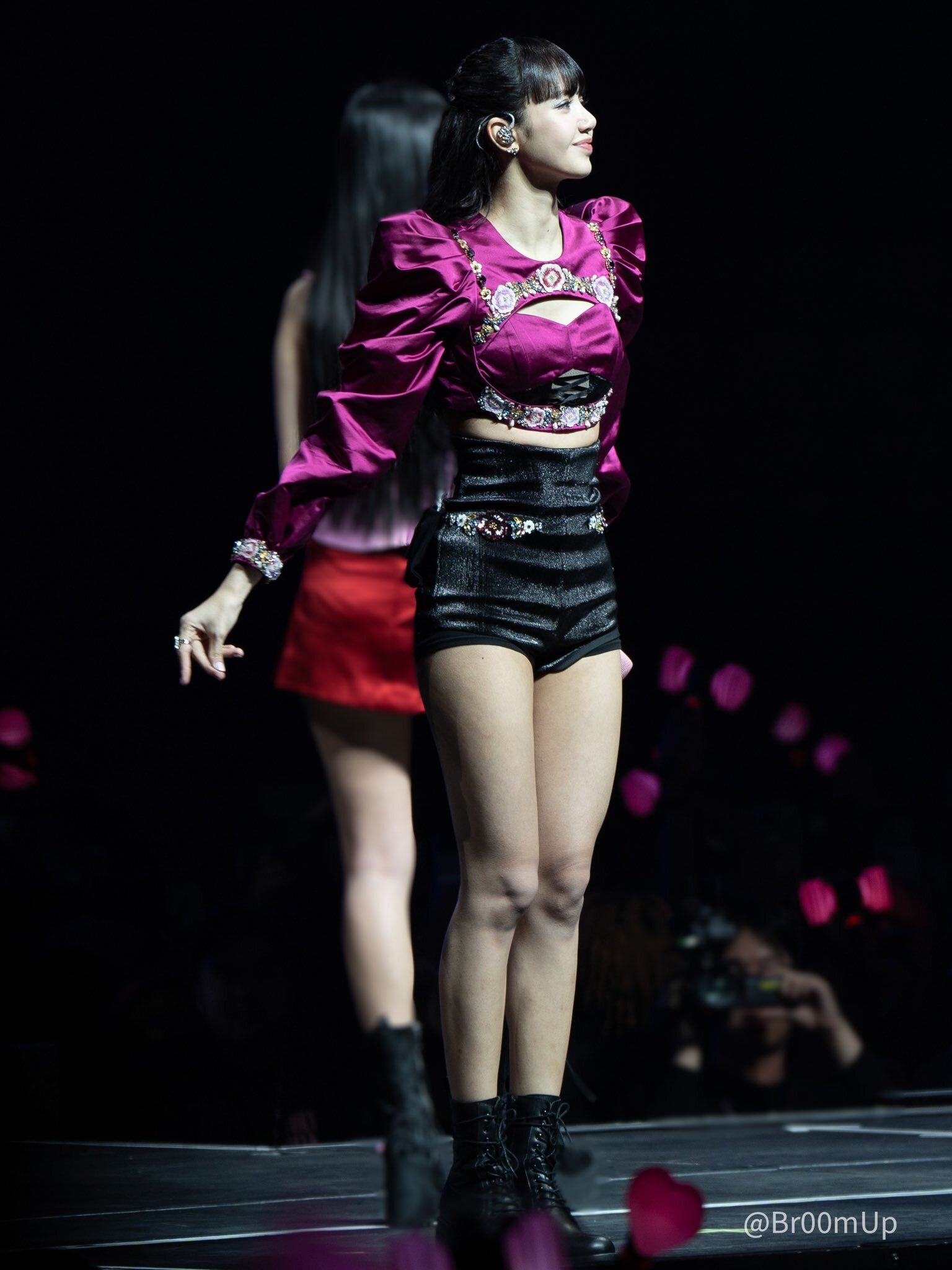 221025 BLACKPINK Lisa - 'BORN PINK' Concert in Dallas Day 1 | kpopping