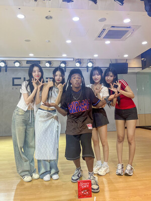 240813-LIGHTSUM Twitter update-Sangah, Chowon, Juhyeon & Yujeong with Josh Price