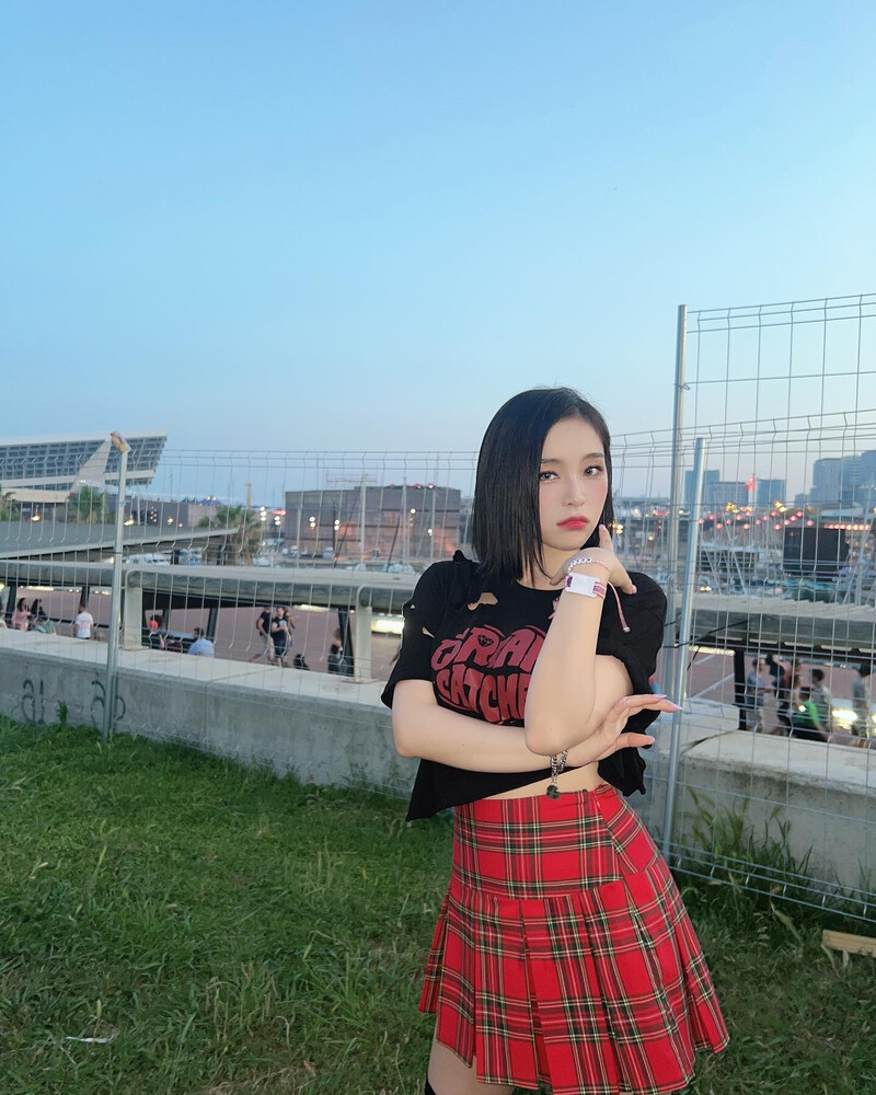 220605 Dreamcatcher Gahyeon Instagram Update documents 2