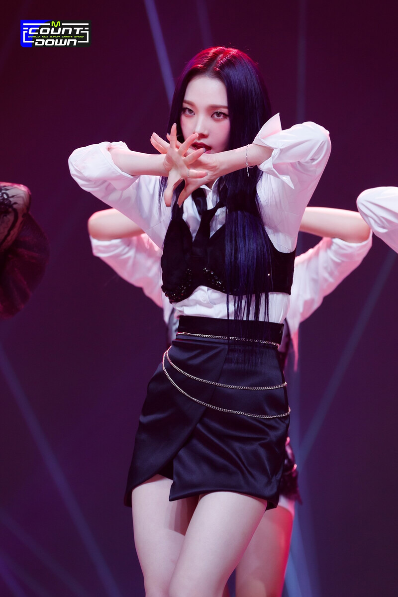 220714 aespa - 'Illusion' at M Countdown documents 20