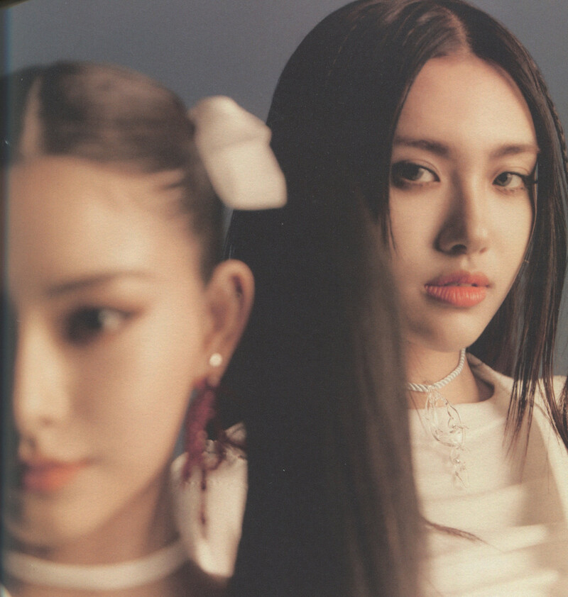 EVERGLOW 'Last Melody' Album [SCANS] documents 12