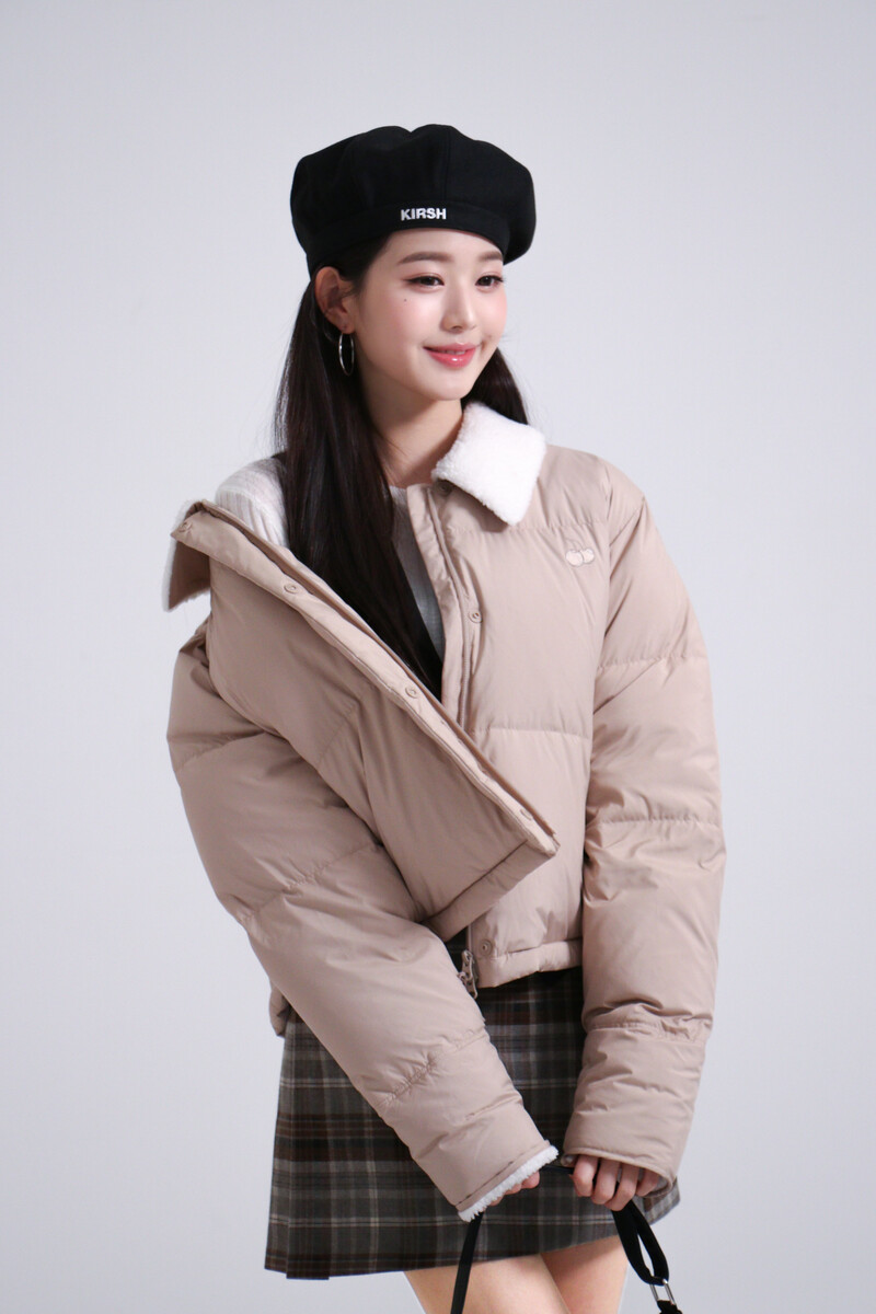 211027 Starship Naver Post - Wonyoung x KIRSH Behind documents 7