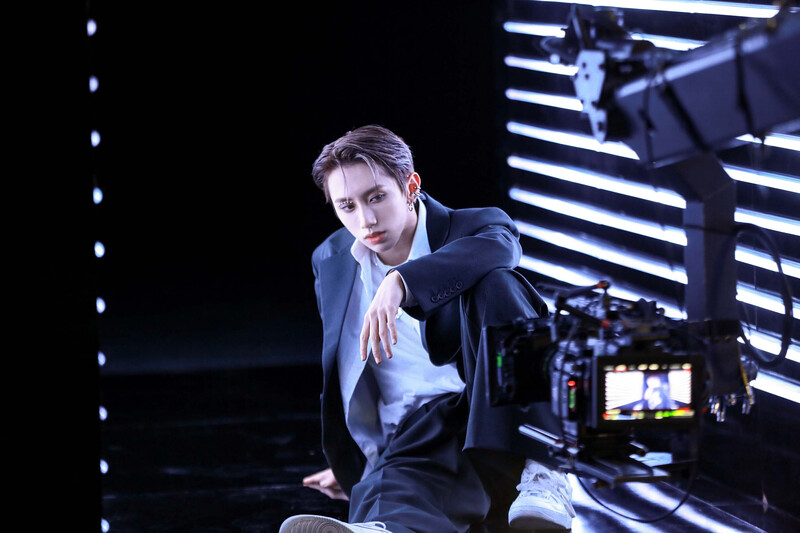 220502 - Naver - Sober MV Behind Photos documents 9