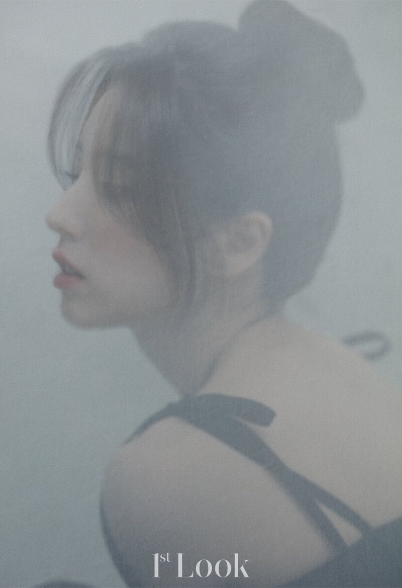 Heejin for 1st Look Magazine Issue No. 260 2023 documents 5