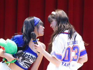 240706 STAYC Yoon and Seeun - MAKESTAR Fansign Event