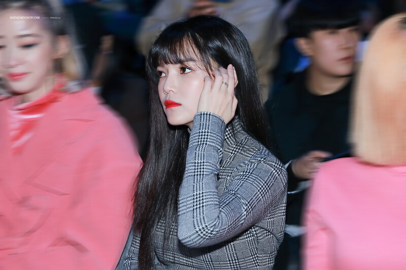 180323 AOA Jimin at HERA Seoul Fashion Week 2018 documents 2