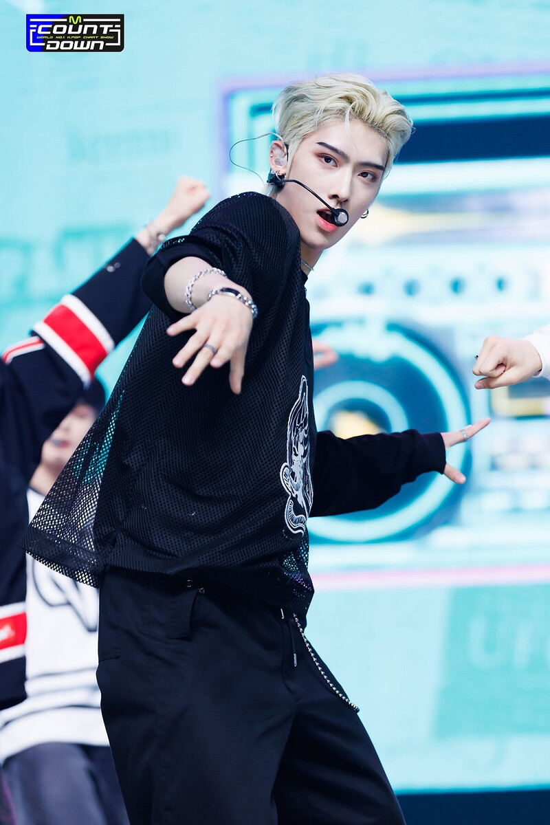 230713 ZEROBASEONE - 'New Kidz on the Block' at M COUNTDOWN documents 2