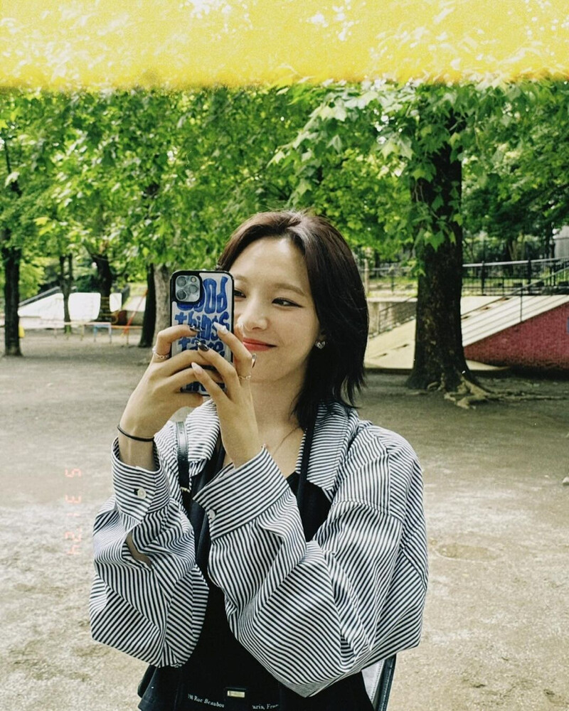 240909 - Billlie Instagram Update with MOON SUA n SUHYEON documents 4