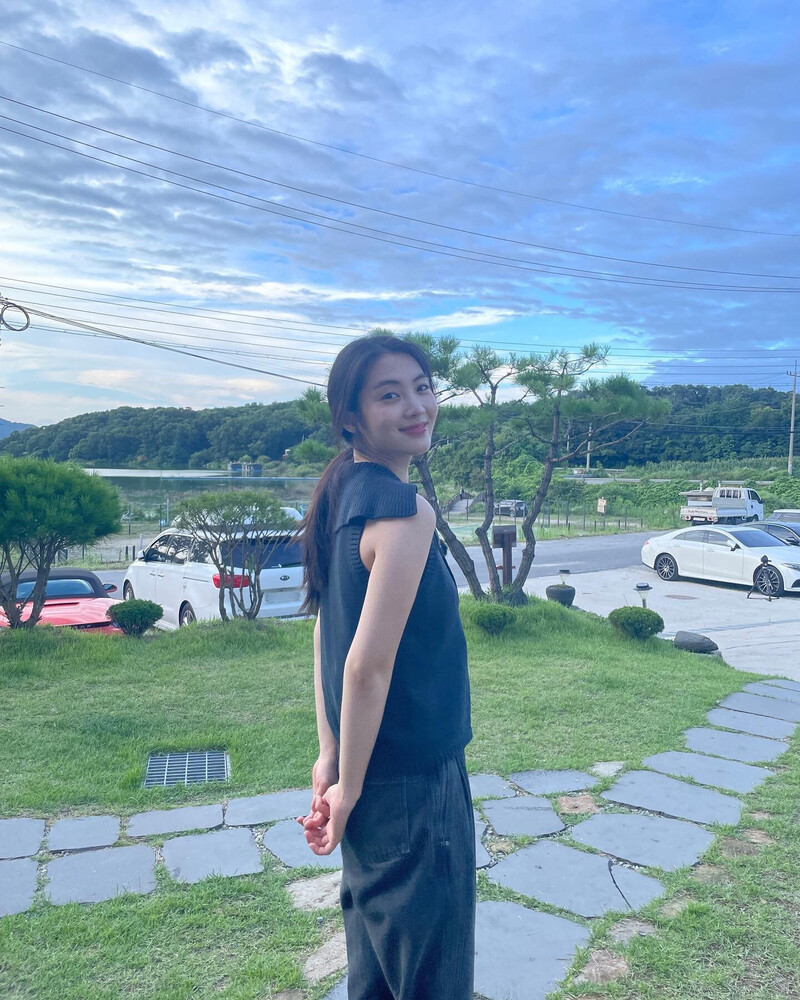 220821 Lucy Instagram update documents 2