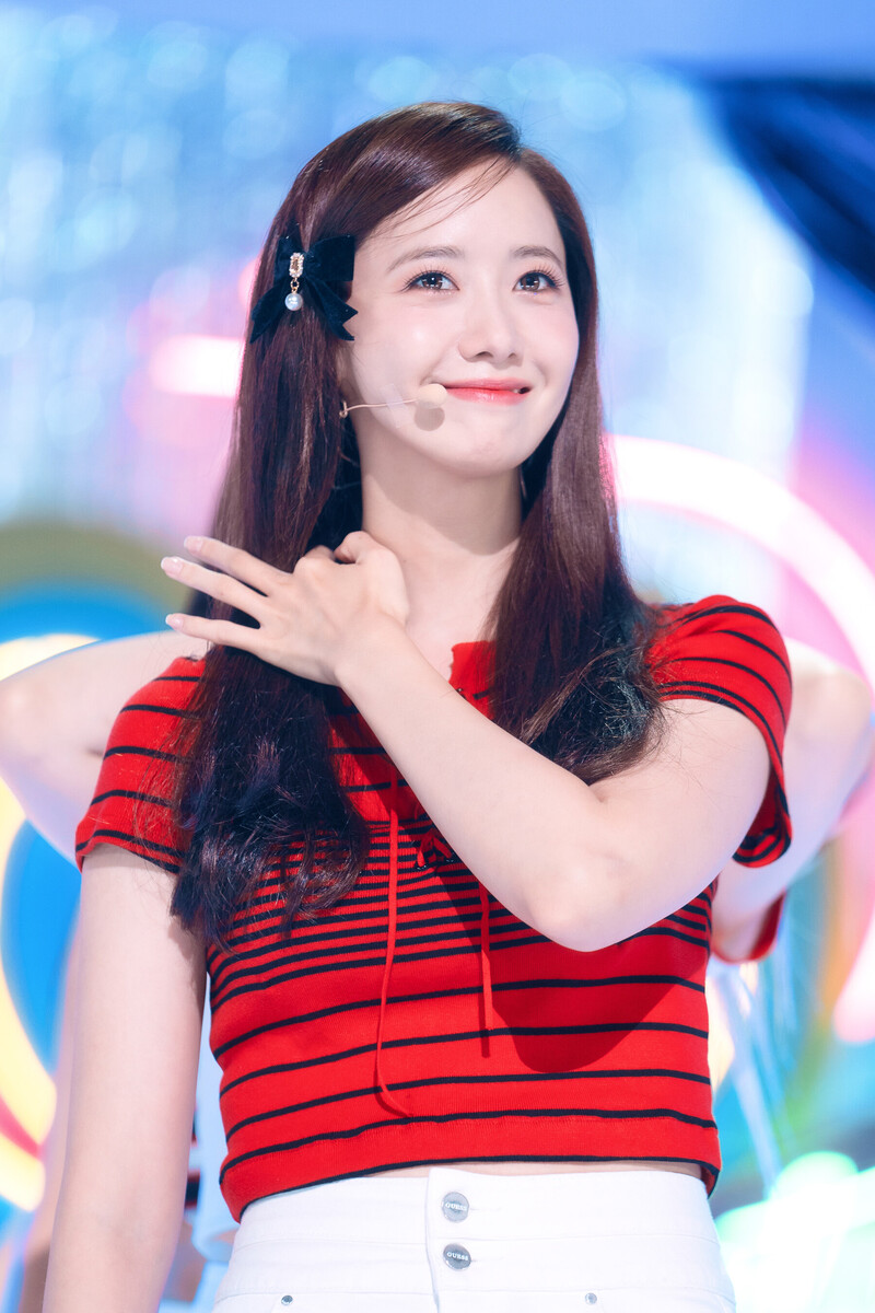 220821 Girls' Generation Yoona - 'FOREVER 1' at Inkigayo documents 25