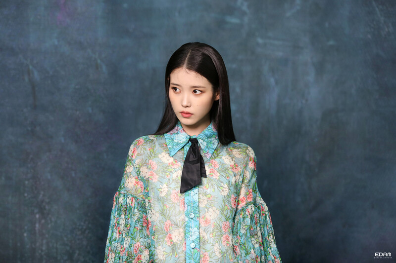 230223 EDAM Naver Post - IU - Harper's Bazaar Photoshoot Behind documents 1