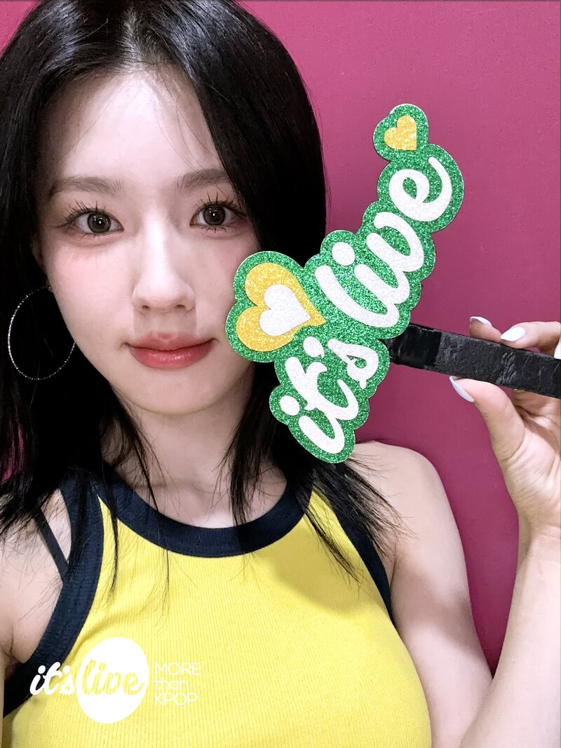 240718 - it's Live Twitter Update with (G)I-DLE documents 5