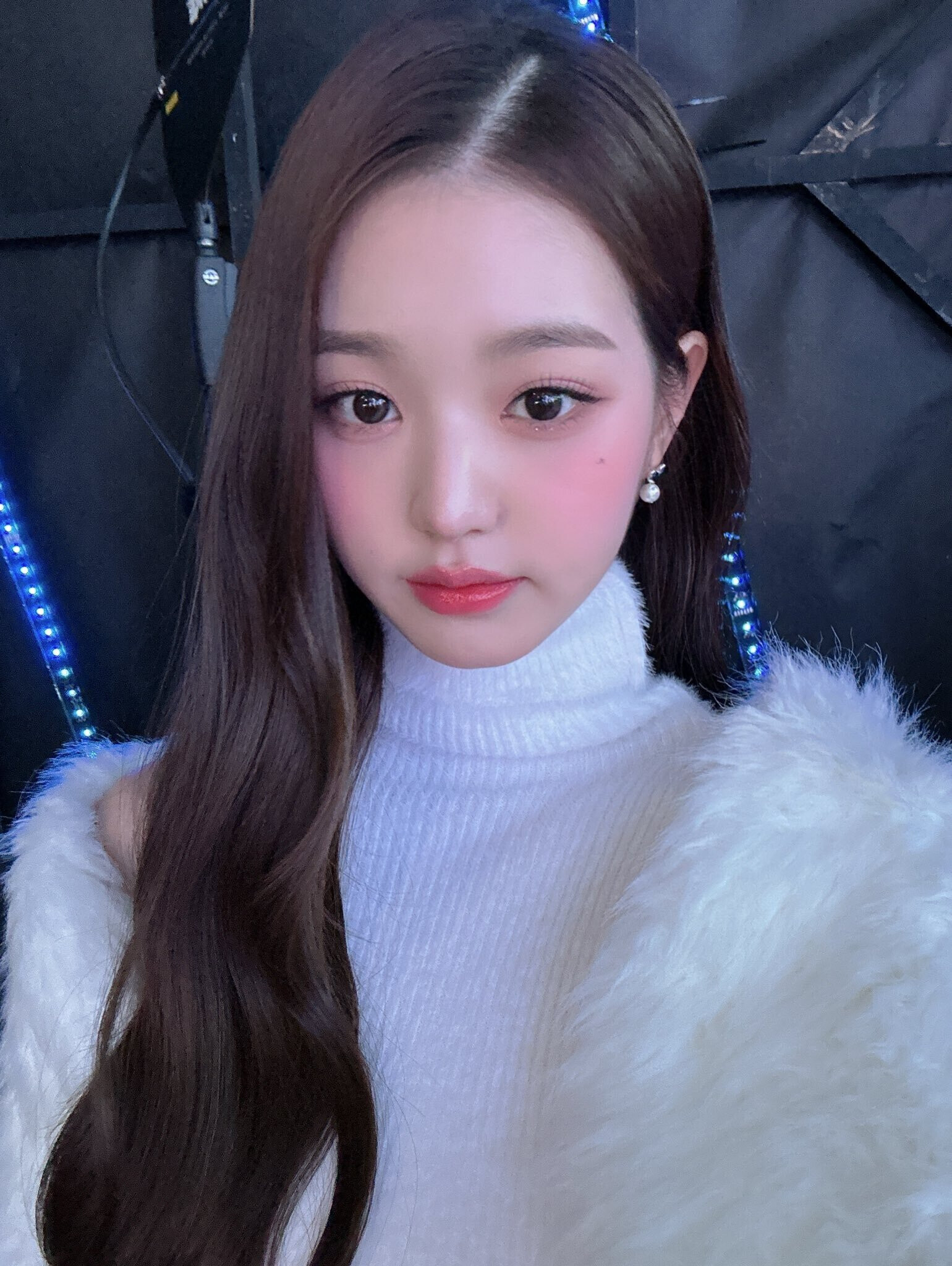 221118 Ive Twitter Update - Wonyoung 