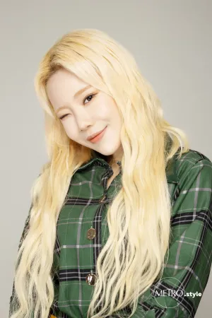 MOMOLAND's JooE for Metro Style