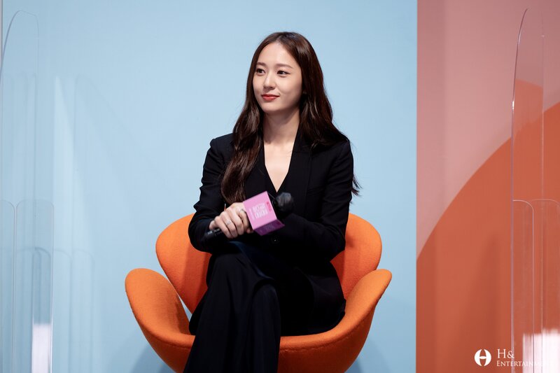 210619 H& Naver Post - 'Sweet and Sour' Interview Photos documents 8