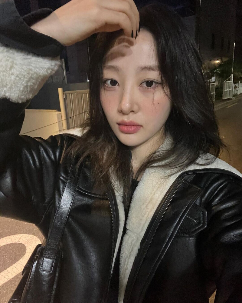 231027 YVES Instagram Update documents 4