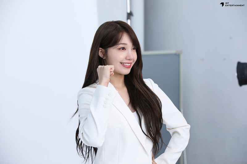 230622 IST Naver post -EUNJI behind the scenes of 'Atflee' commercial documents 10