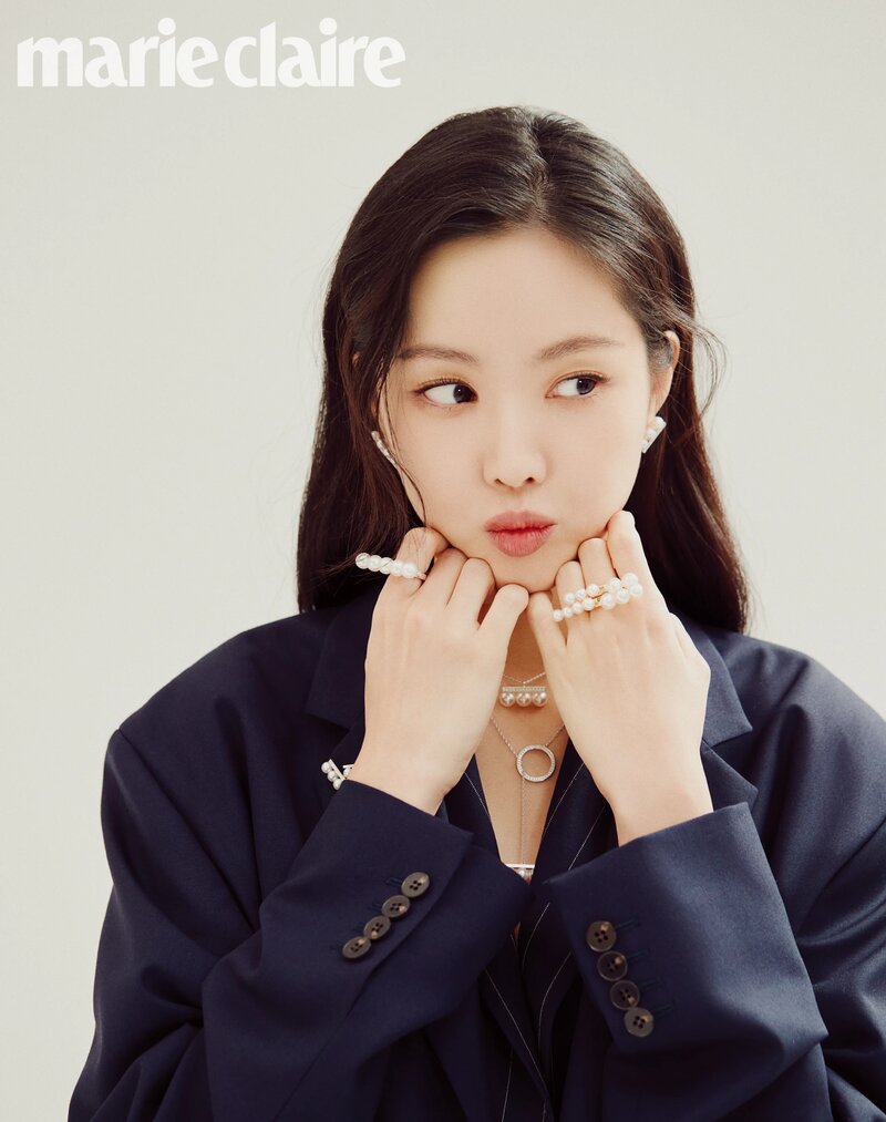 Apink's Naeun for Marie Claire Korea Magazine May 2021 Issue documents 4