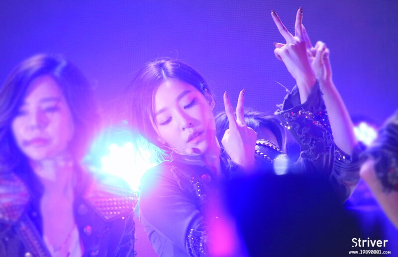 160130 Girls' Generation Tiffany at 'Phantasia' Concert in Bangkok Day ...