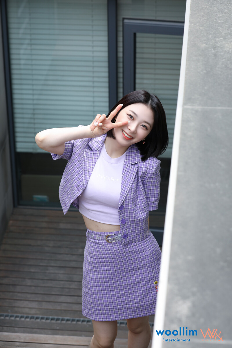 210531 WN Naver Post - Rocket Punch Interview Photos Behind documents 6