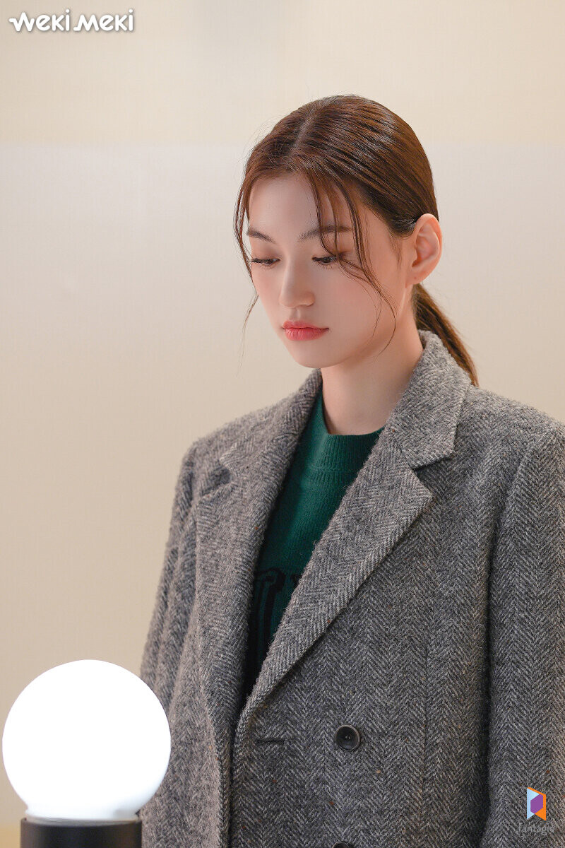 220106 Fantagio Naver Post - Weki Meki Doyeon documents 14