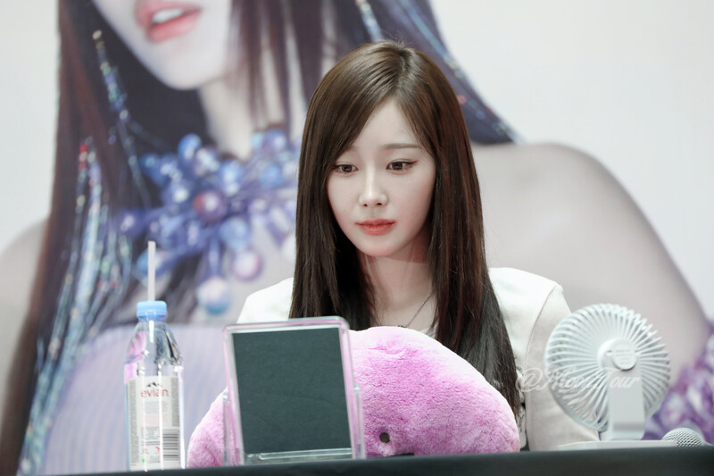 240721 aespa Giselle - Fansign Event in Singapore documents 3