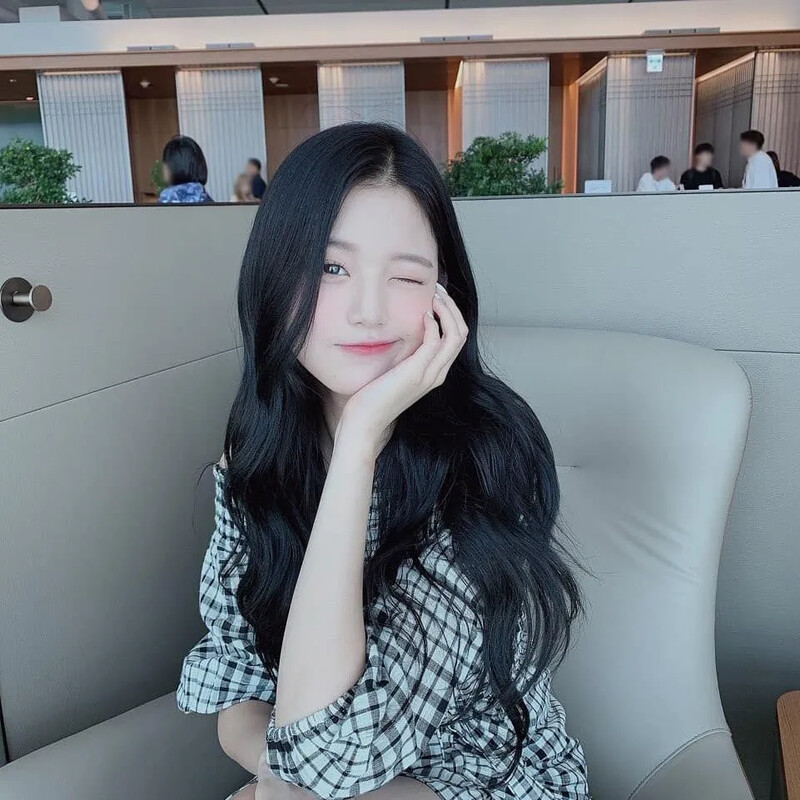 190816 IZ*ONE Wonyoung instagram update | Kpopping