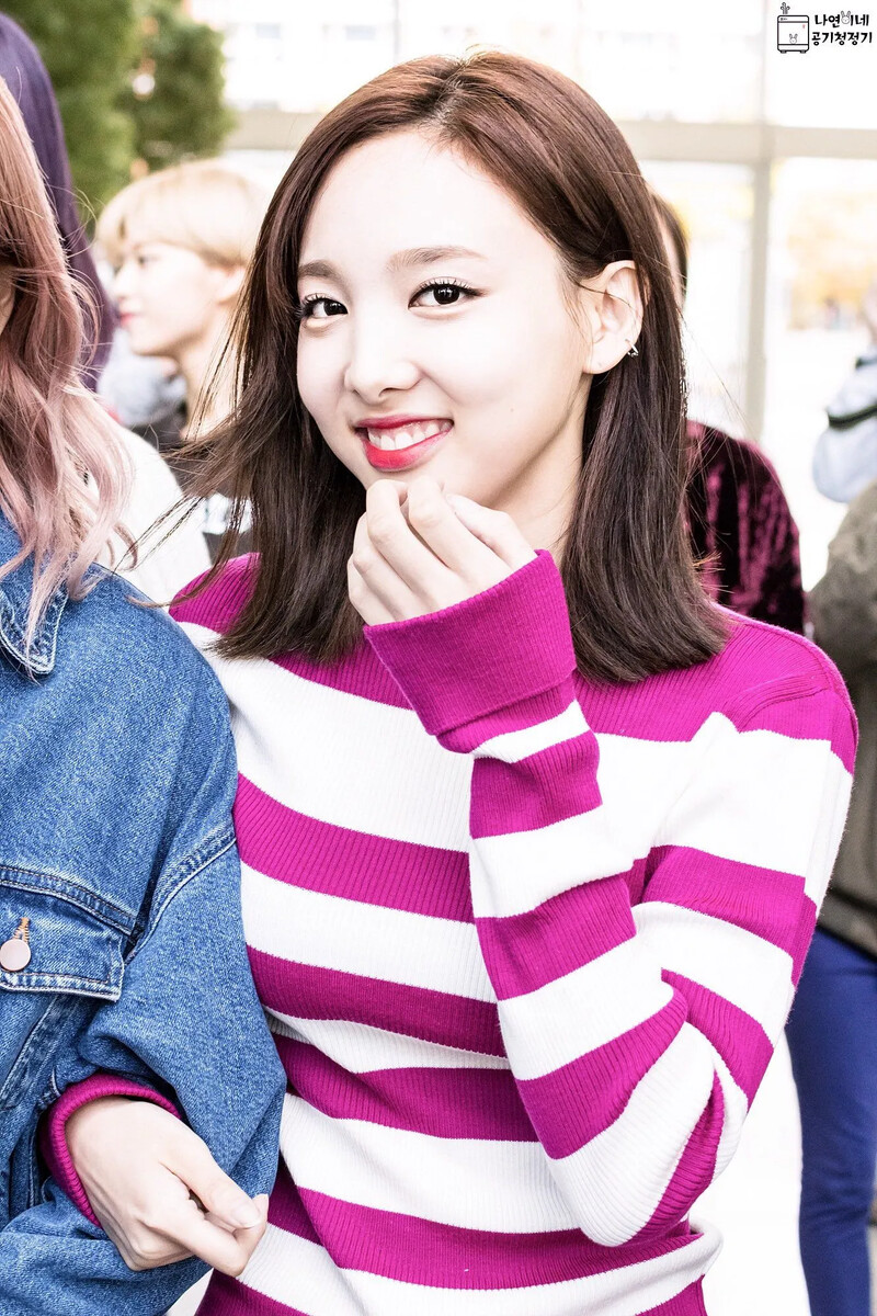 Nayeon_Cleaner Cvl1g9mVYAEBlXP  20161025.jpg