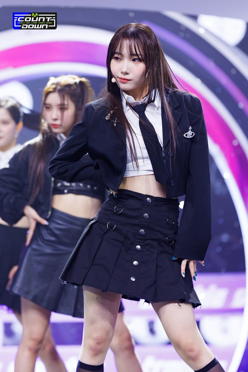 221013 Kep1er Youngeun 'We Fresh' at M Countdown documents 2