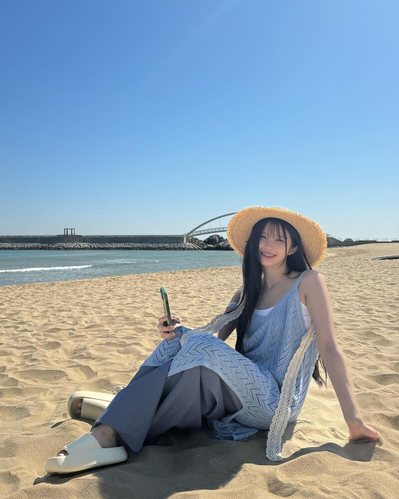 240709 fromis_9 Hayoung Instagram Update documents 2