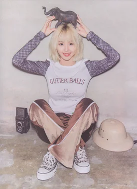 TWICE's Chaeyoung for OhBoy! Magazine Issue 111 (Scans)