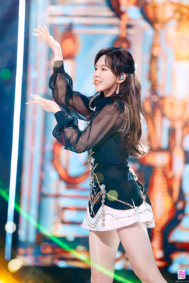 220403 Red Velvet Wendy - 'Feel My Rhythm' at Inkigayo documents 10