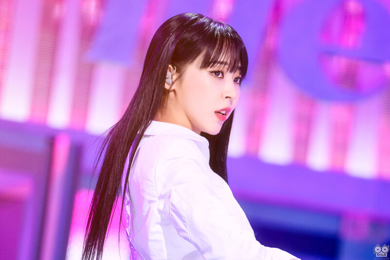 221016 MAMAMOO Moonbyul - ‘ILLELLA’ at Inkigayo documents 9