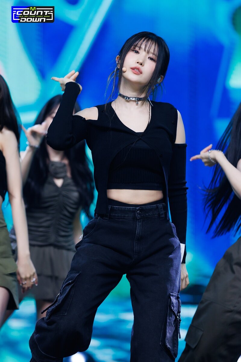 230608 fromis_9 Hayoung - '#menow' at M COUNTDOWN documents 4