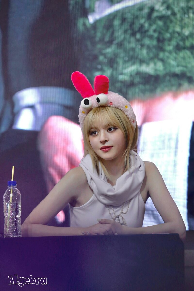 240120 NMIXX Lily - MAKESTAR Fansign Event documents 4