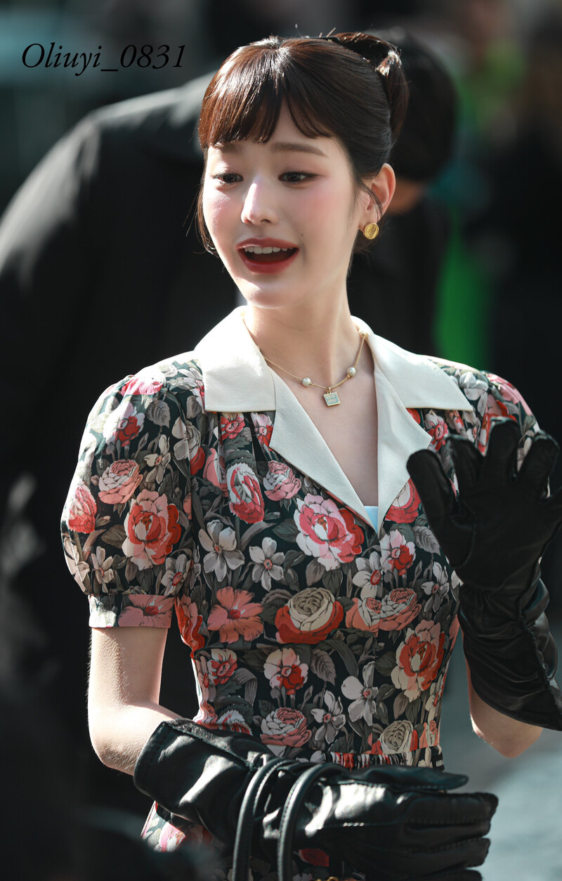 241001 IVE Wonyoung - Miu Miu SS25 Show at Paris Fashion Week documents 10