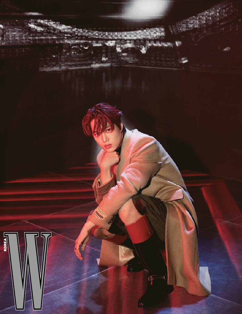 KAI for W Korea 'LOVE YOUR W' x GUCCI Dec Issue 2021 documents 2