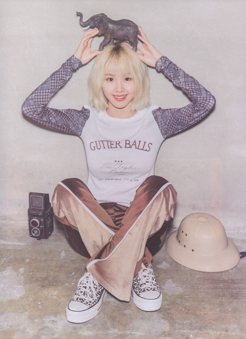 TWICE's Chaeyoung for OhBoy! Magazine Issue 111 (Scans) documents 1