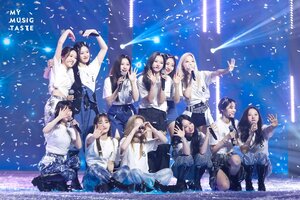 210711 MyMusicTaste Twitter Update - LOONA ON WAVE [LOOΠΔTHEWORLD : &] Concert Photos