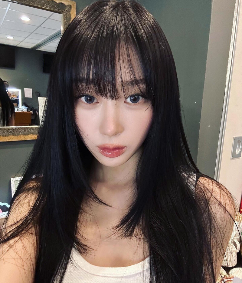 230819 - GISELLE Instagram Update documents 1