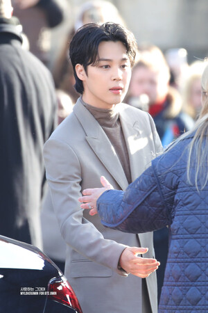 230120 BTS Jimin - Dior Homme Menswear FW 2023-2024 Show at Paris