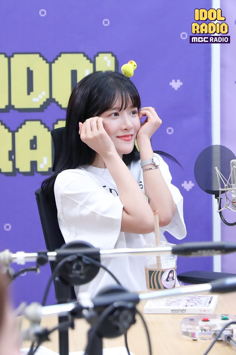 200514 Woo!Ah! at MBC Idol Radio with special DJ Exy and Soobin from WJSN documents 18