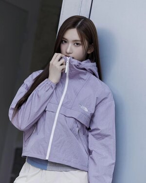 LEESEO x THE NORTH FACE
