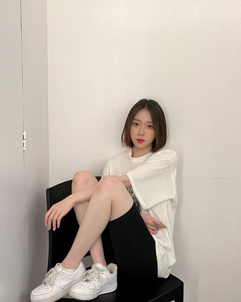 220601 Chaejeong Instagram Update (ALICE) documents 3